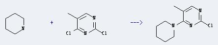 2,4-Dichloro-5-methylpyrimidine can react with piperidineto produce 2-chloro-5-methyl-4-piperidin-1-yl-pyrimidine